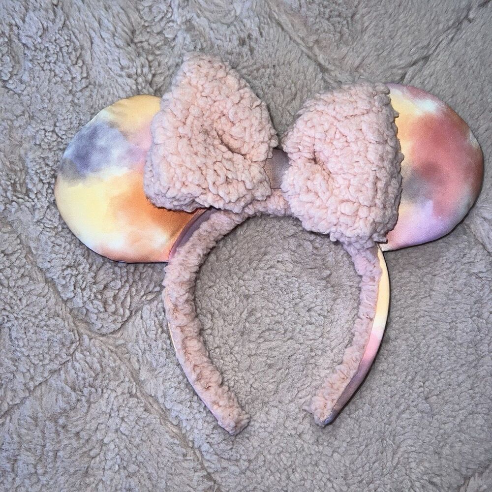 Disney Parks Sherpa Pink Tie Dye Minnie Mouse Ear Headband soft fleece material